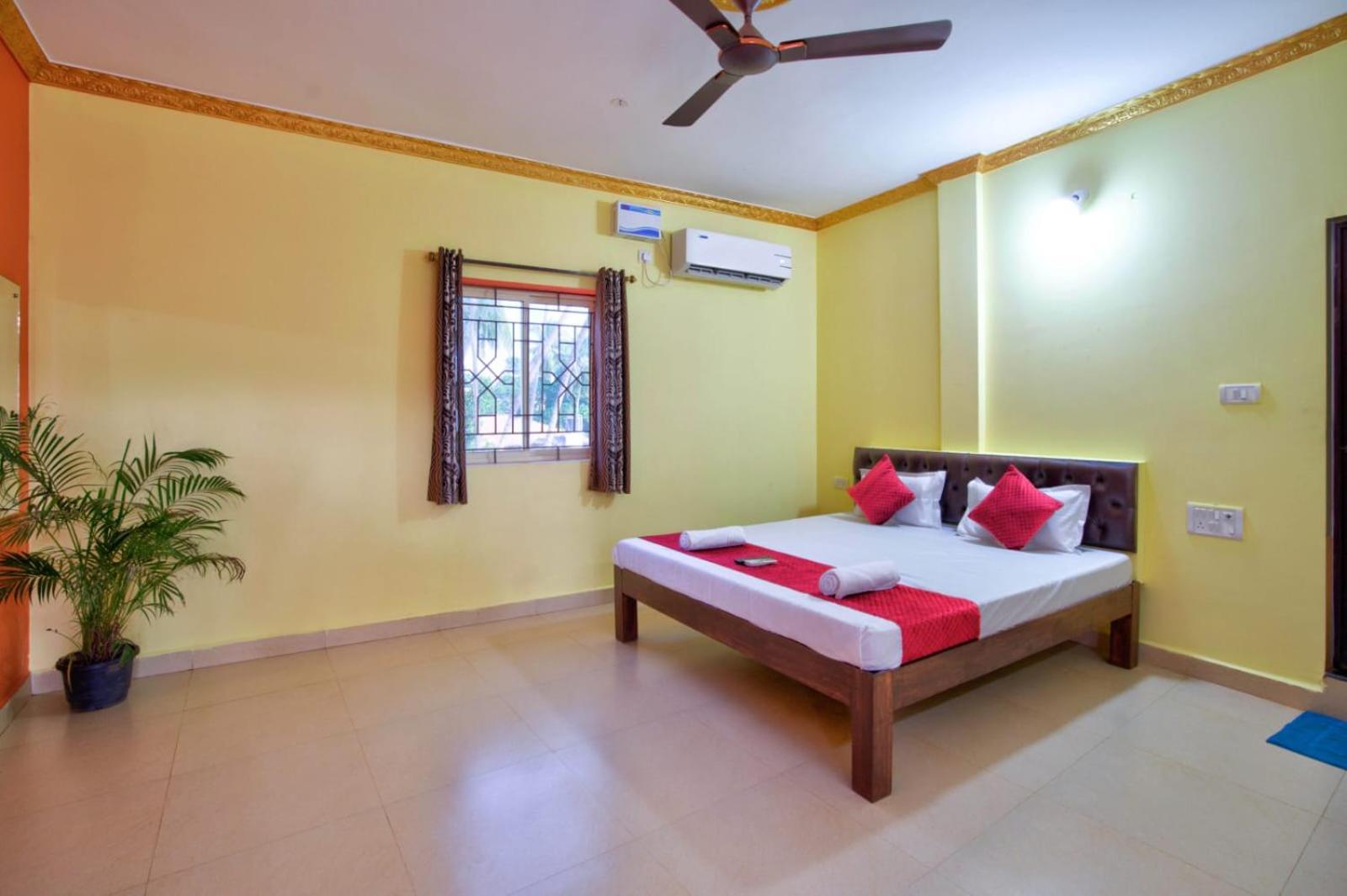 Hotel Savita Calangute Εξωτερικό φωτογραφία